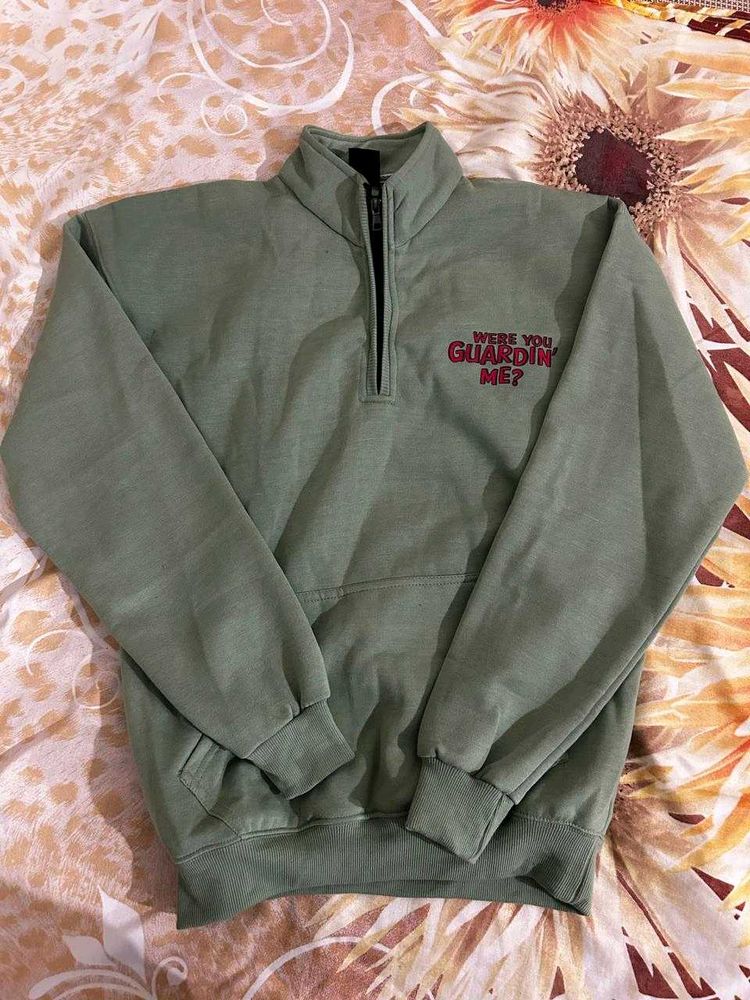 Stylish Green Pullover With Front And Back Design