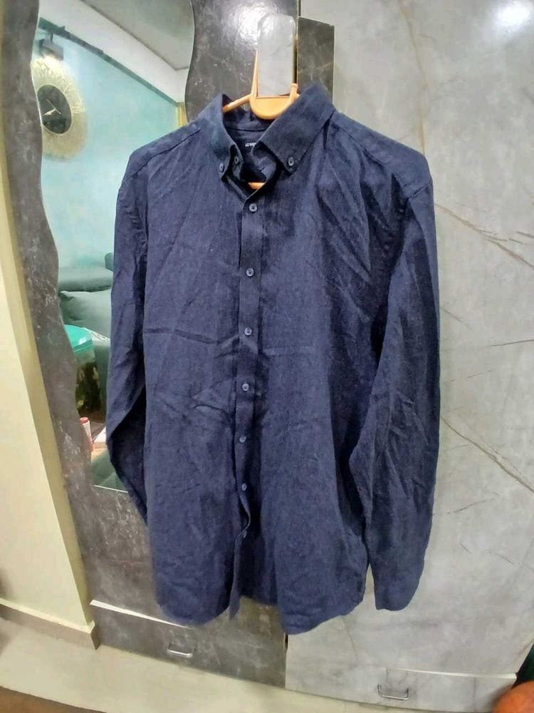 Men&#39;s Blue Button-Down Shirt