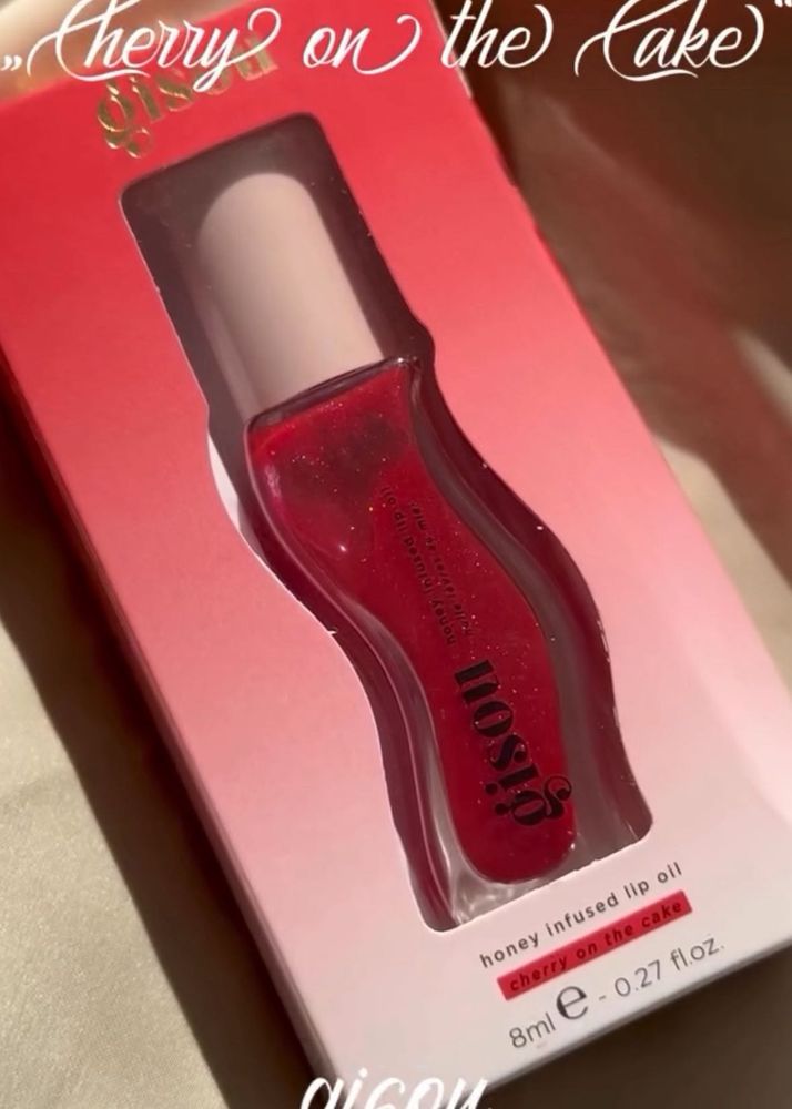 Gisou Lip Oil Cherry Cake