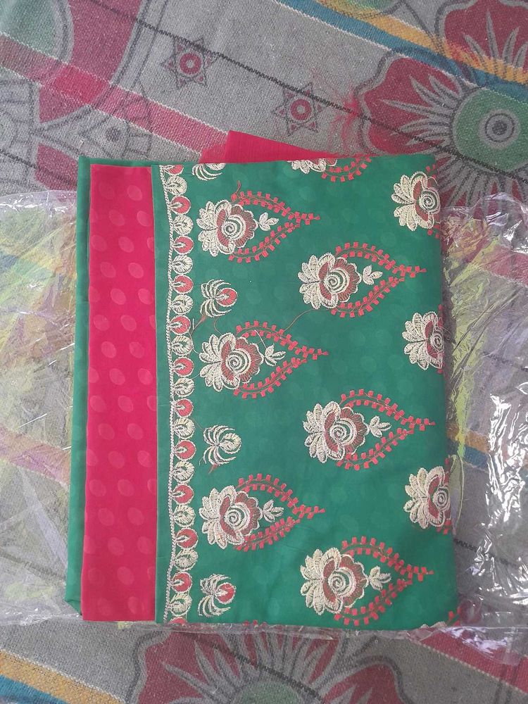 Green &amp; Pink Floral Print Fabric