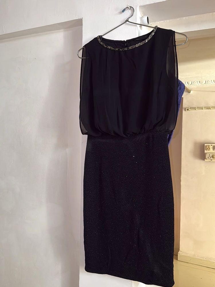 Elegant Black Sheath Onepiece 👗