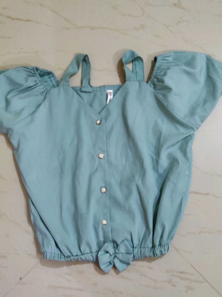 Chic Aqua Blue Cold-Shoulder Top – Stylish &amp; Trend