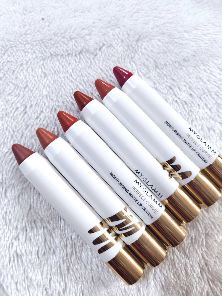 MyGlamm Perfect Curves Matte Lip Crayon-Passion Pa