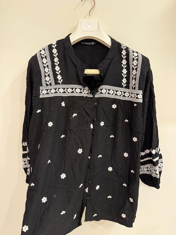 Black embroidered kurta, like new, size: XXL