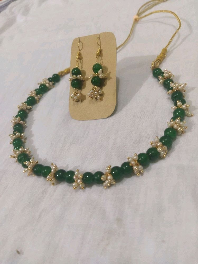 Neckpiece With Earrings , Customisation Available In All Colours