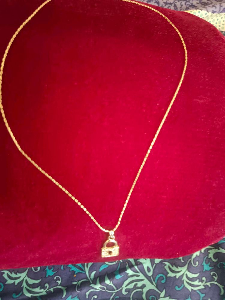 New Silver Chain With 🔒 Locket
