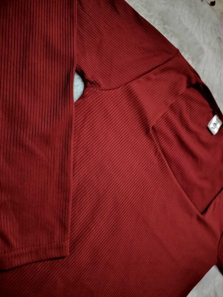 It&#39;s a Beautiful Maroon Colour For Medium Skin Ton