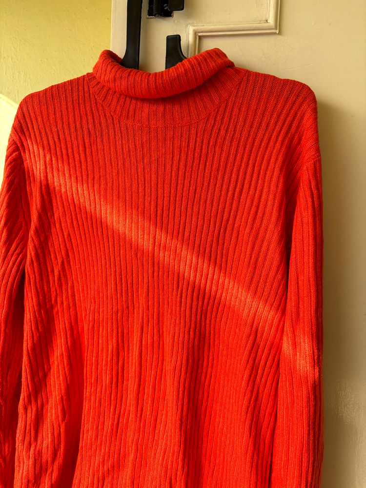 Orange Sweater size m/L