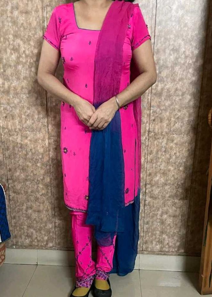Kurta Pajami Dupatta Set