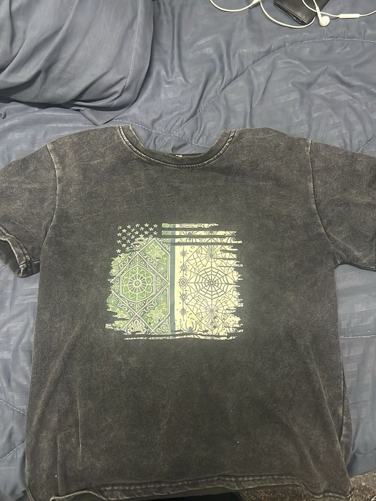 Graphic Print T-shirt