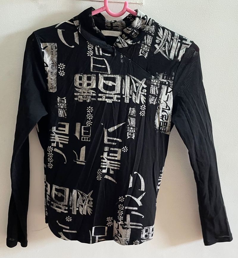 Black Mesh Long Sleeves Printed Tshirt