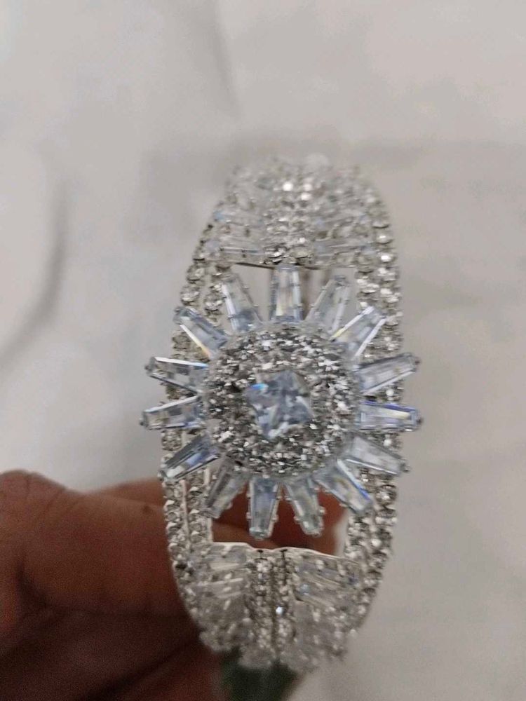 Sparkling Bangle Bracelet