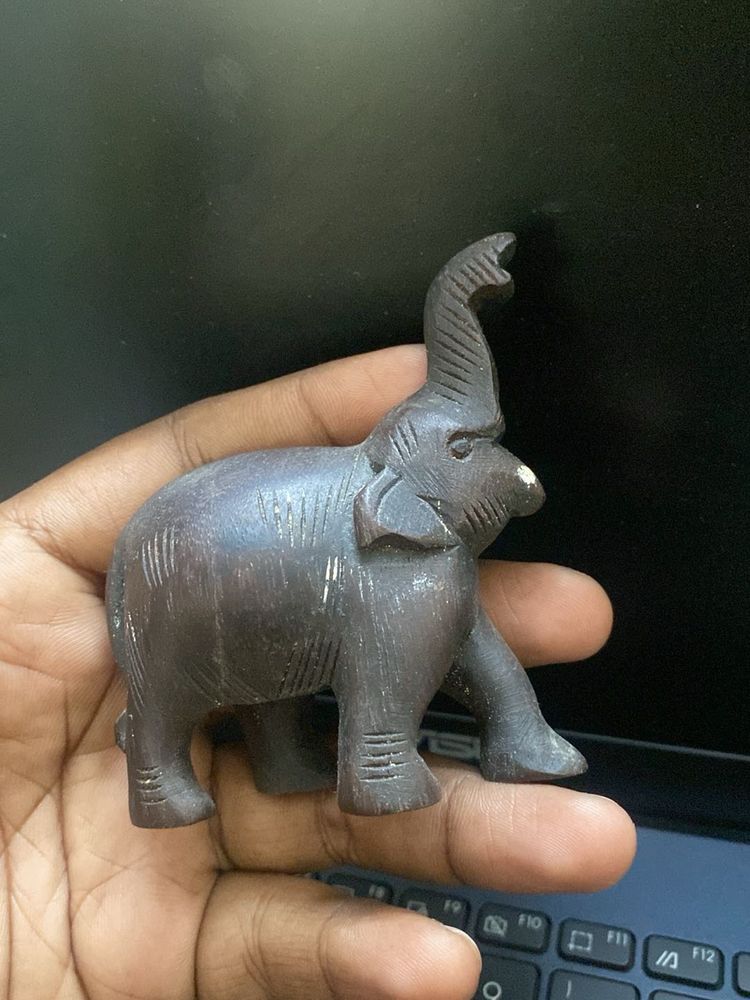 Wooden Elephant Figurine (2pc)