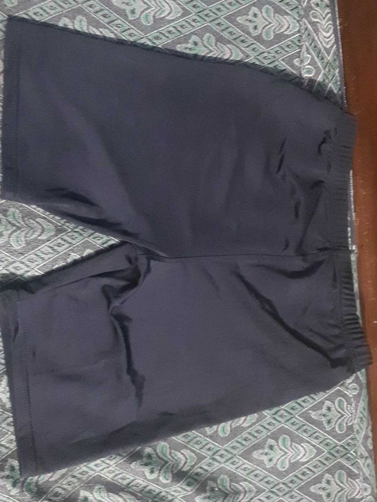 Men&#39;s Black Shorts