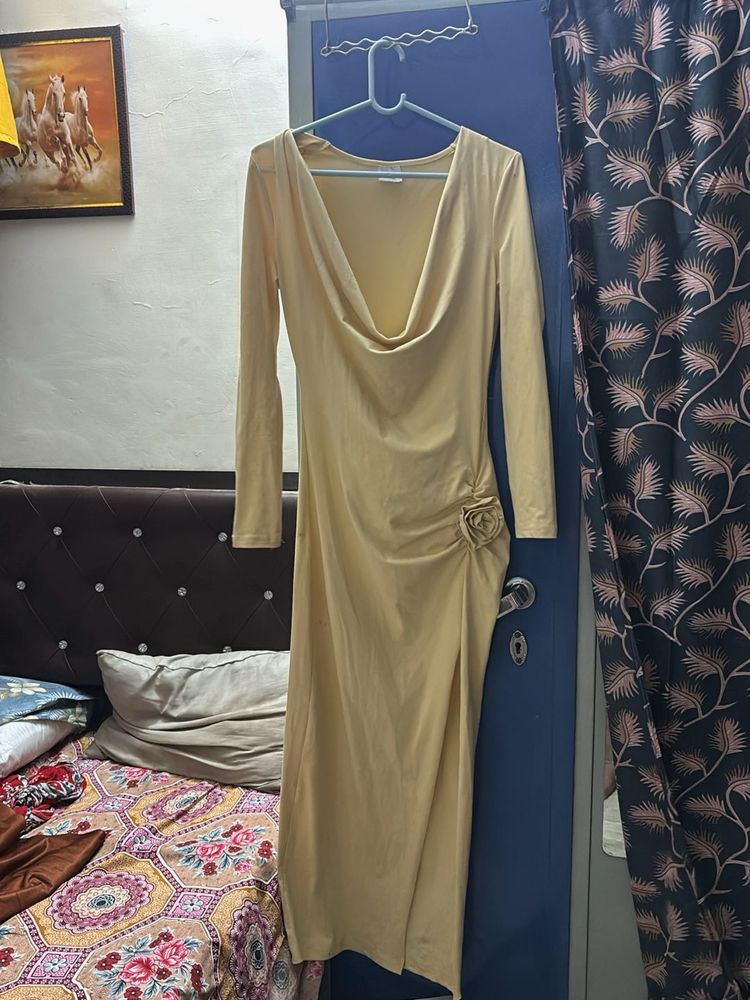 Elegant Beige Midi Dress