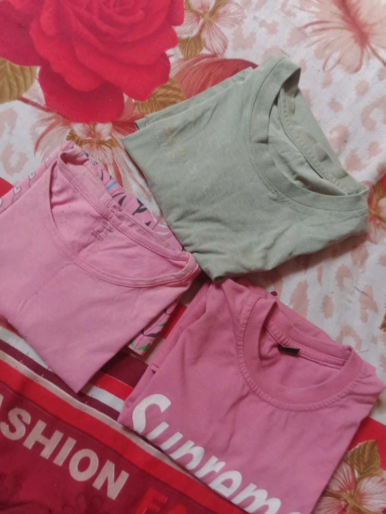 3 Girls T-shirt 👕