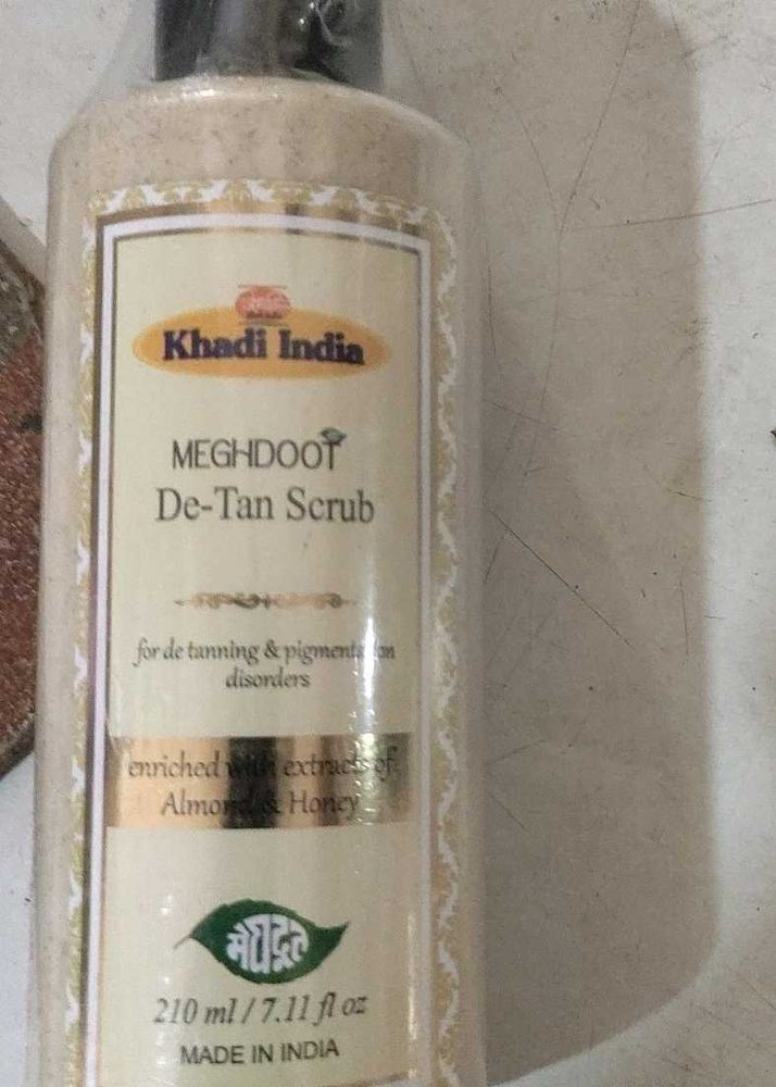 Khadi India De-Tan Scrub