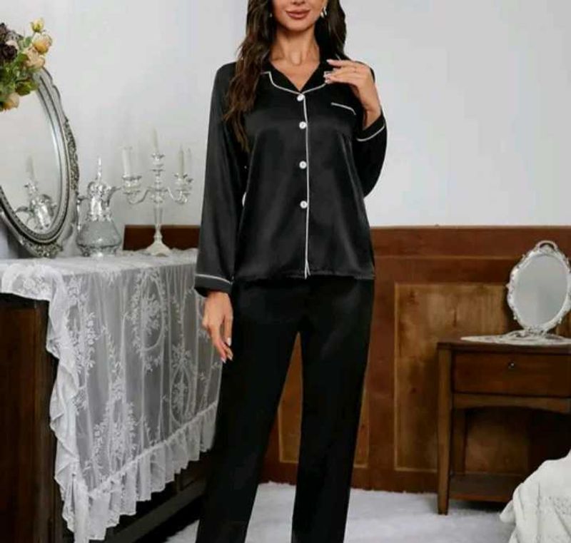 Black Satin Night Suit 🖤