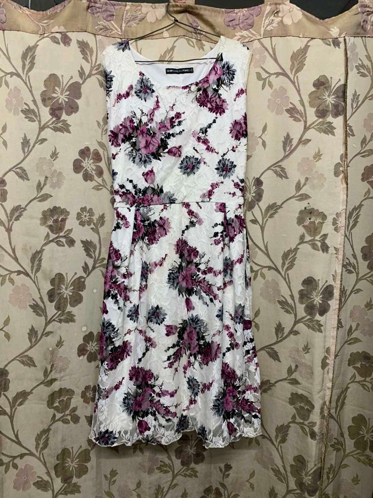 Pretty White Dress Which Is Very Comfortable
