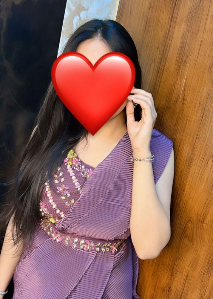 EMBELLISHED CREPE ONION COLOURED SAREE