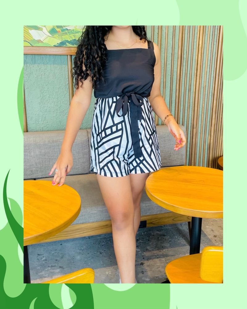 Black &amp; White Playsuit🤍