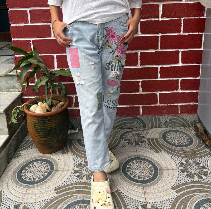 Floral Embroidered Jeans