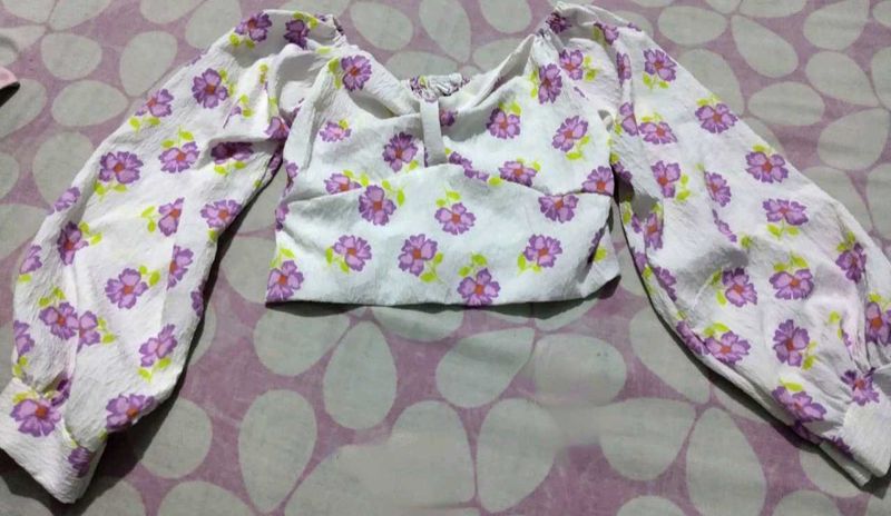 Crop Top With Beautiful Flower Print ...