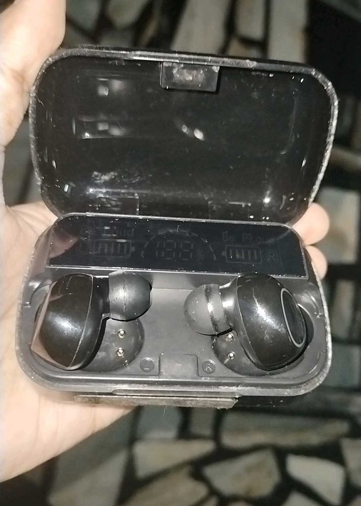 Bluetooth Wireless Earbuds