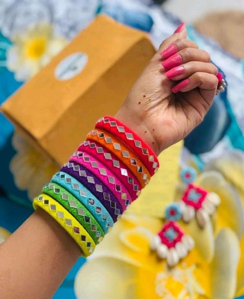Thread Bangles Set Pair