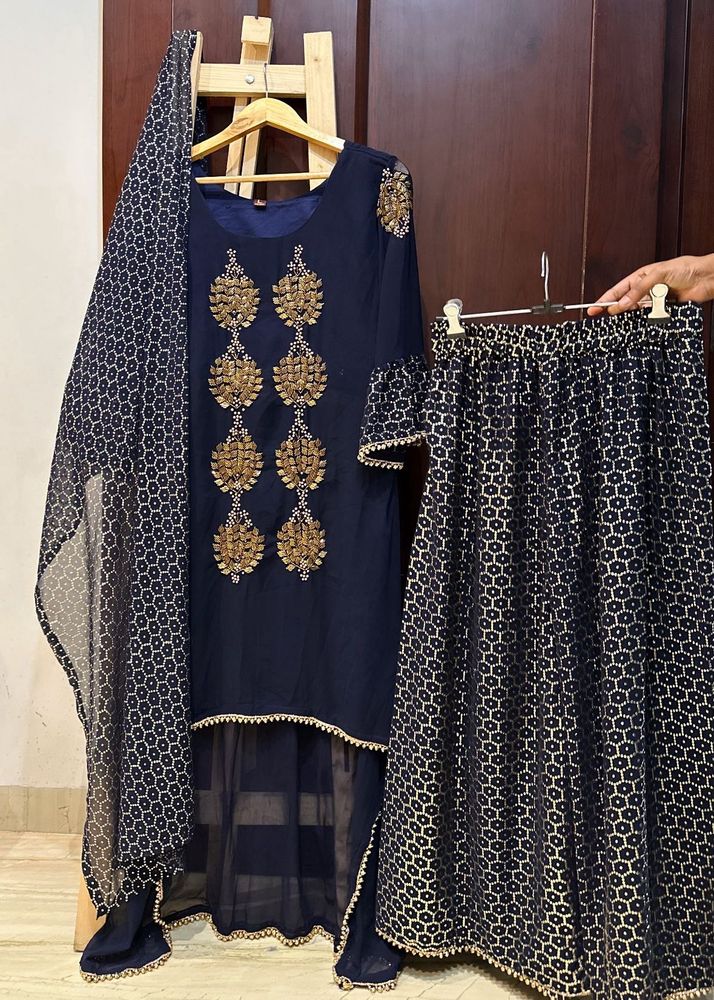 Hand Embroidered Designer Kurta Set