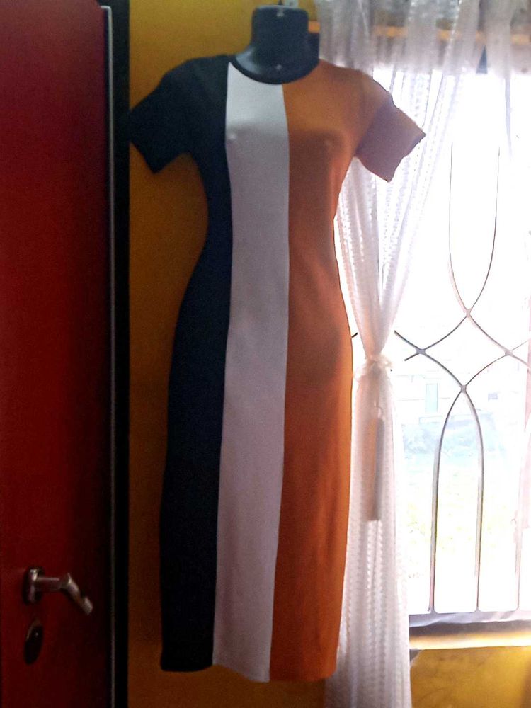 Bodycon Dressed Thora Ganda H Samne