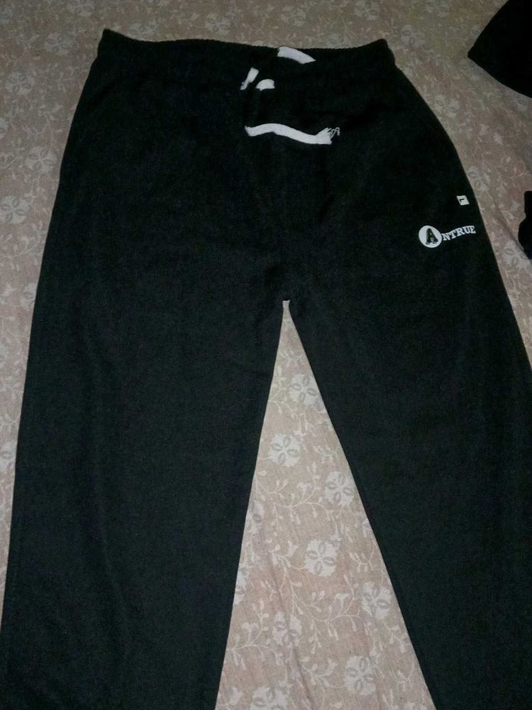 Antrue Black Joggers