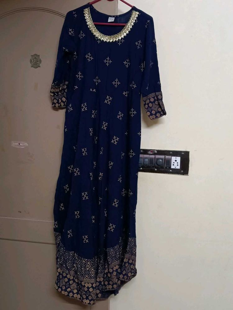 Elegant Blue &amp; Gold Kurta(slight damage)