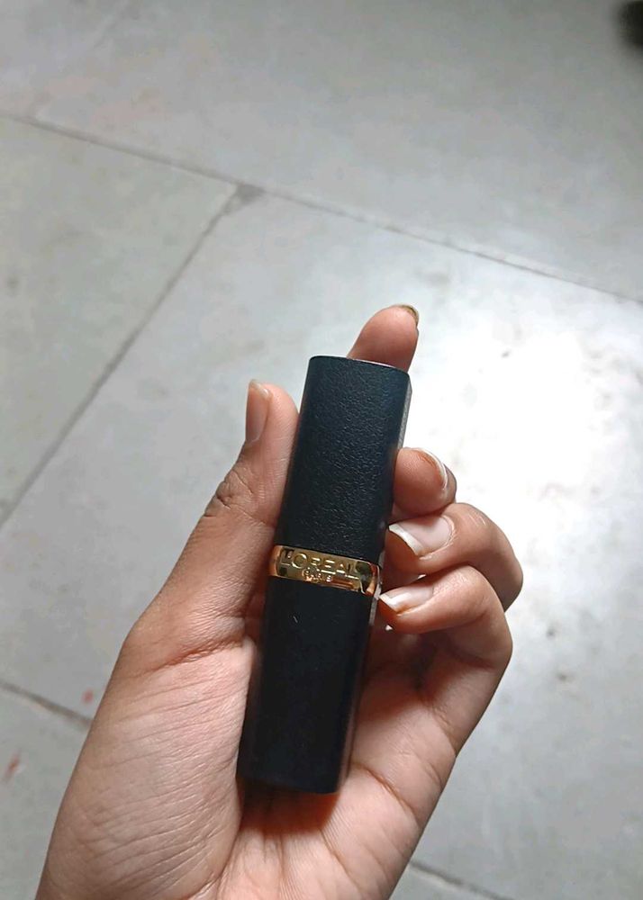 L&#39;Oreal Lipstick Shade (297 Terracotta)