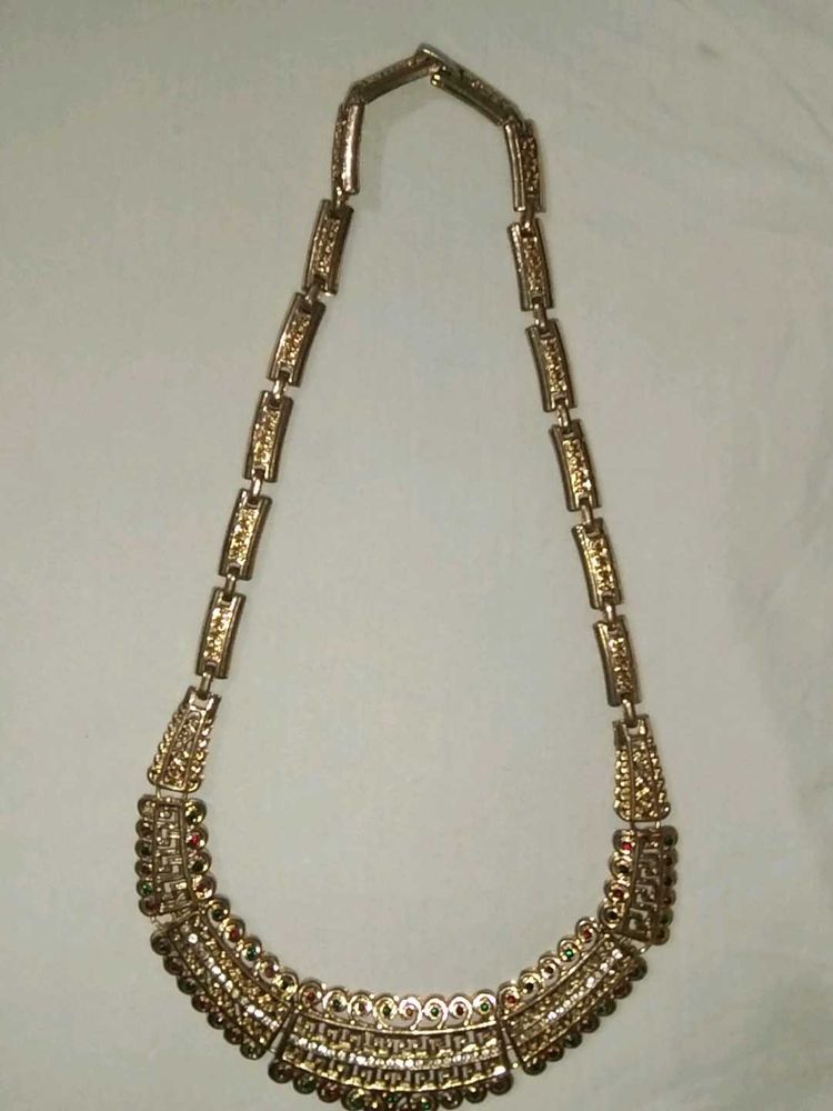 Elegant Gold-Tone Necklace
