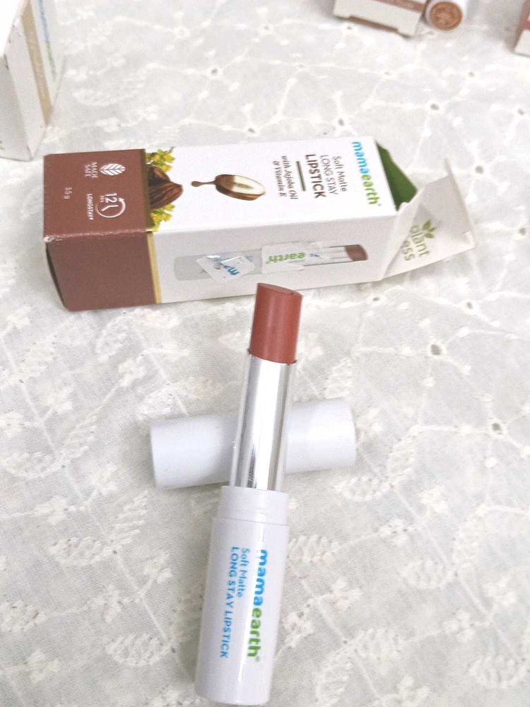 Mamaearth Lipstick &#34;01 Mocha Brown&#34;