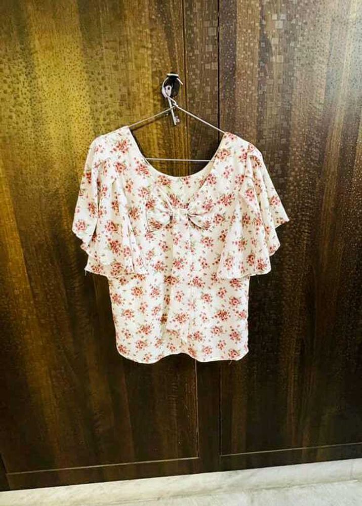 Chic Floral Print Ruffle Sleeve Top