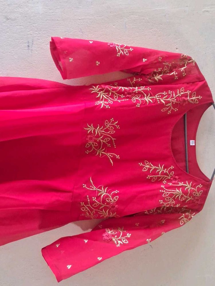 Elegant Red Embroidered Kurta