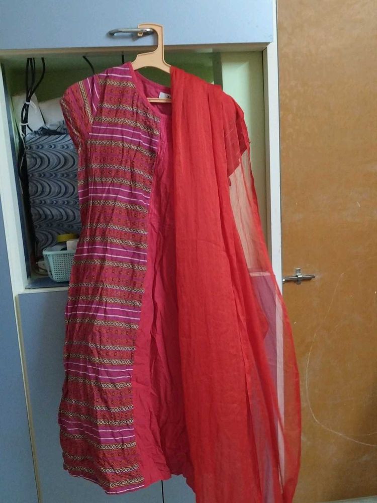 2BME Red Kurti