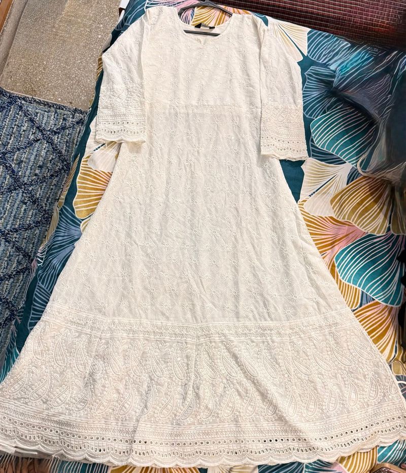 white long chikankari kurta