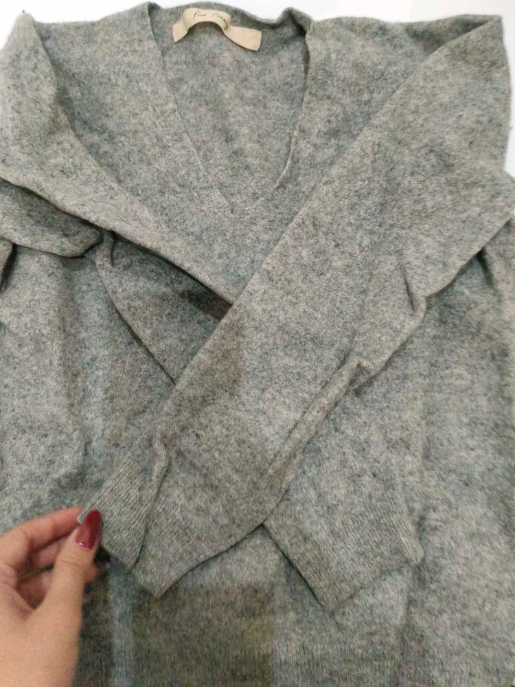 Gray V-Neck inner warmer