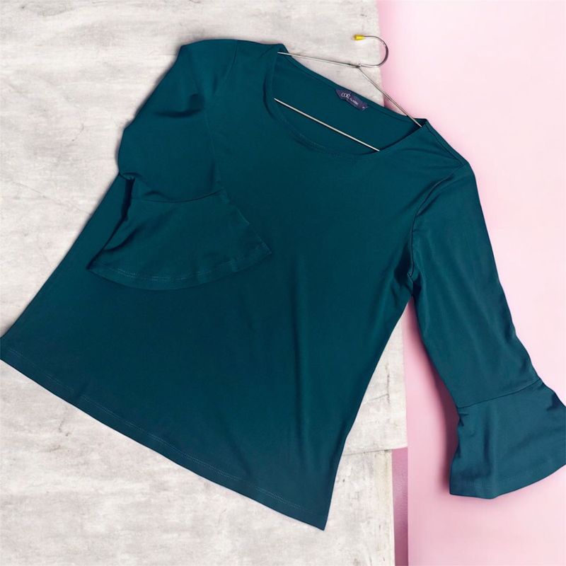 Code Classic Solid Bell sleeves top