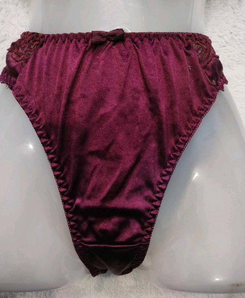 Burgundy 💚Lace Trim Panties