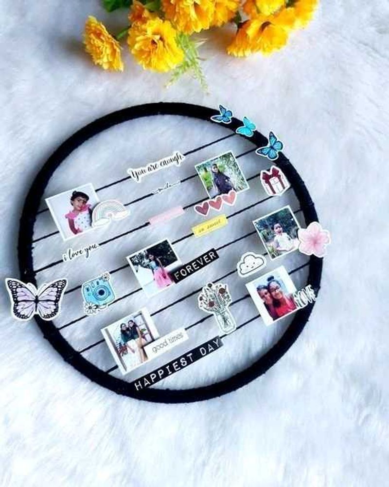 DIY POLAROID PHOTO FRAME