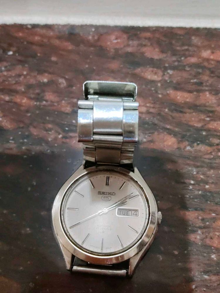 Seiko 5 Mens Wristwatch