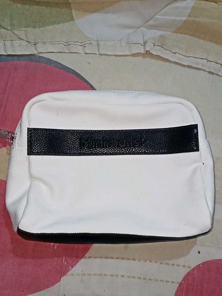 Minimalist Pouch