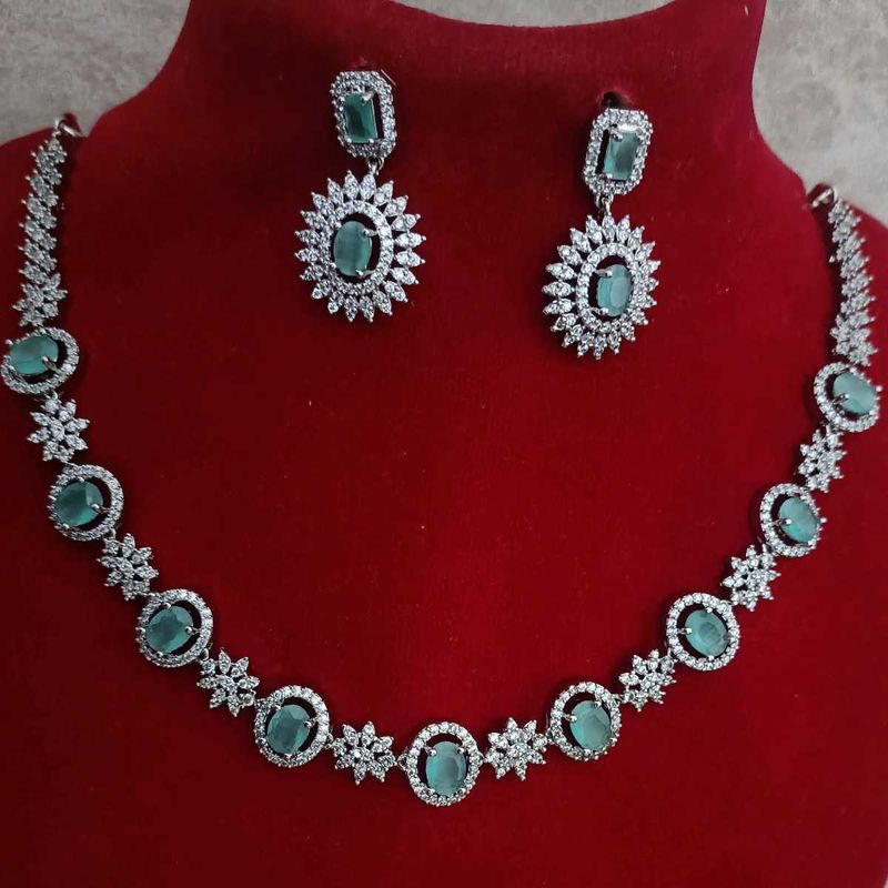 Mint AD Necklace Set