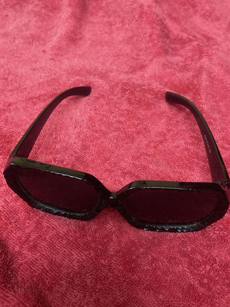 Chic Edgy Black Sunglasses Unisex
