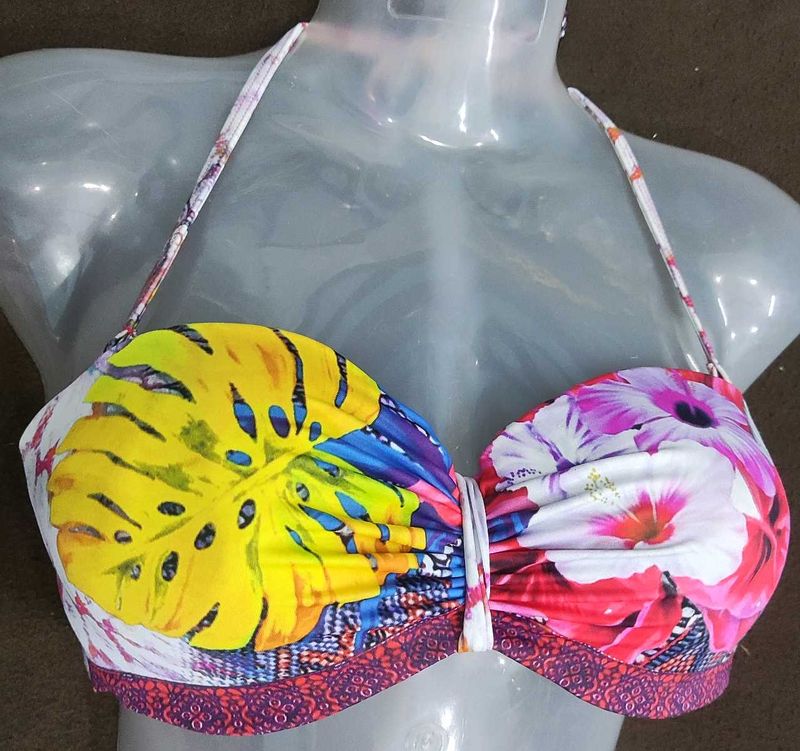 Floral Bikini Top 🔥