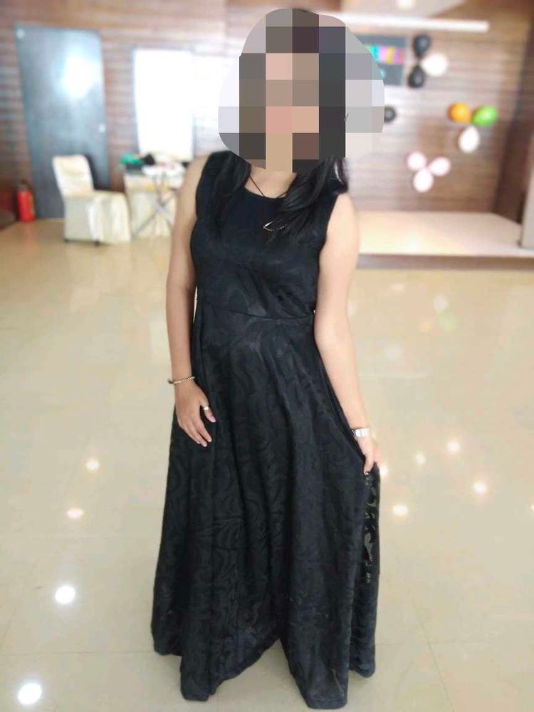 Elegant Black Maxi Dress